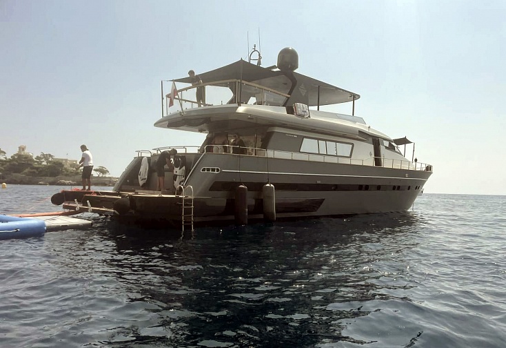 Sanlorenzo 82
